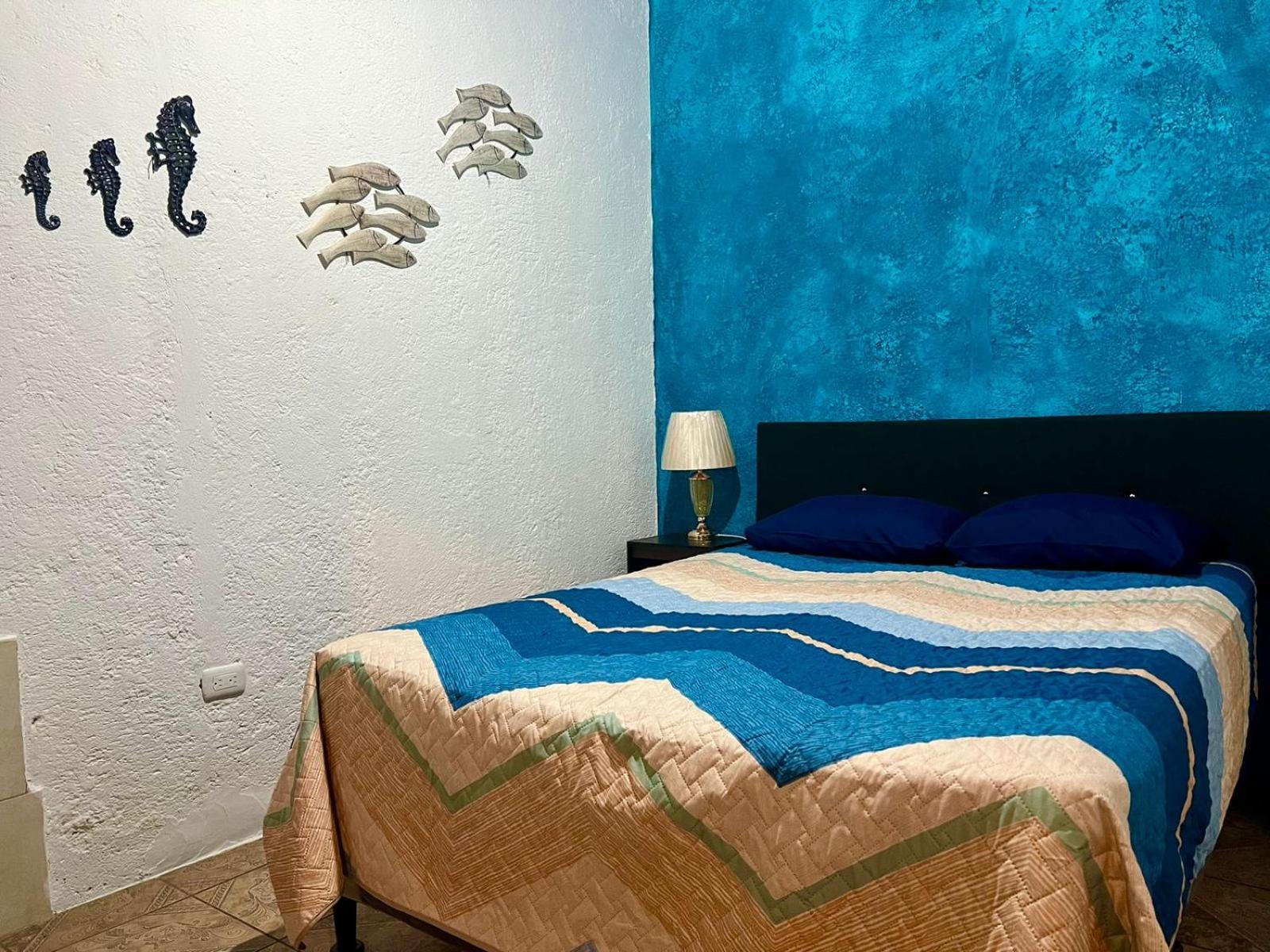 Wonderland Hostel Antigua Екстериор снимка