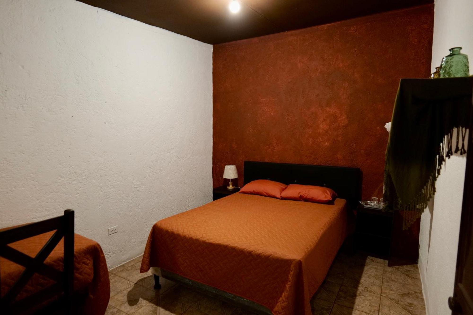 Wonderland Hostel Antigua Екстериор снимка
