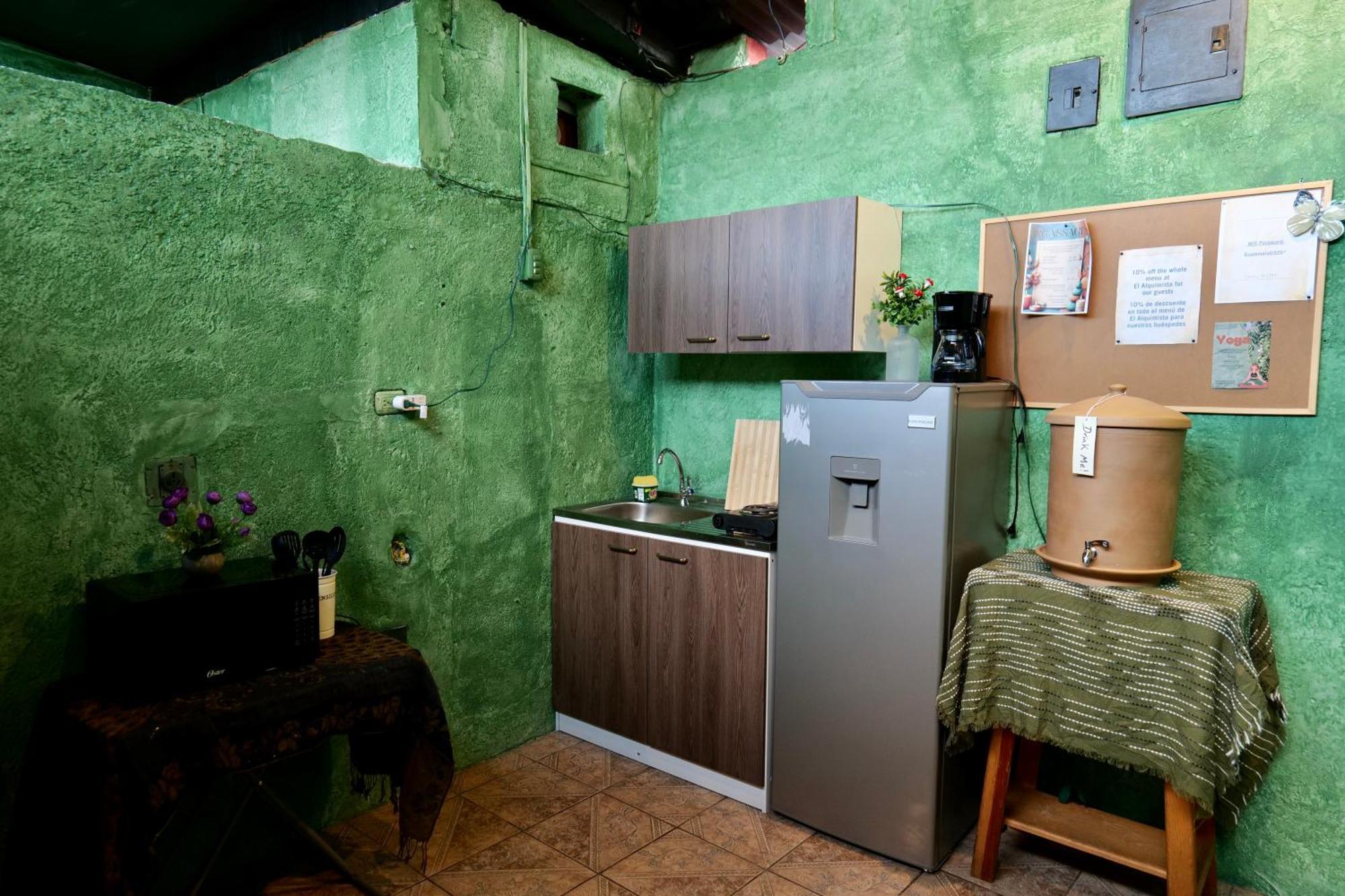 Wonderland Hostel Antigua Екстериор снимка
