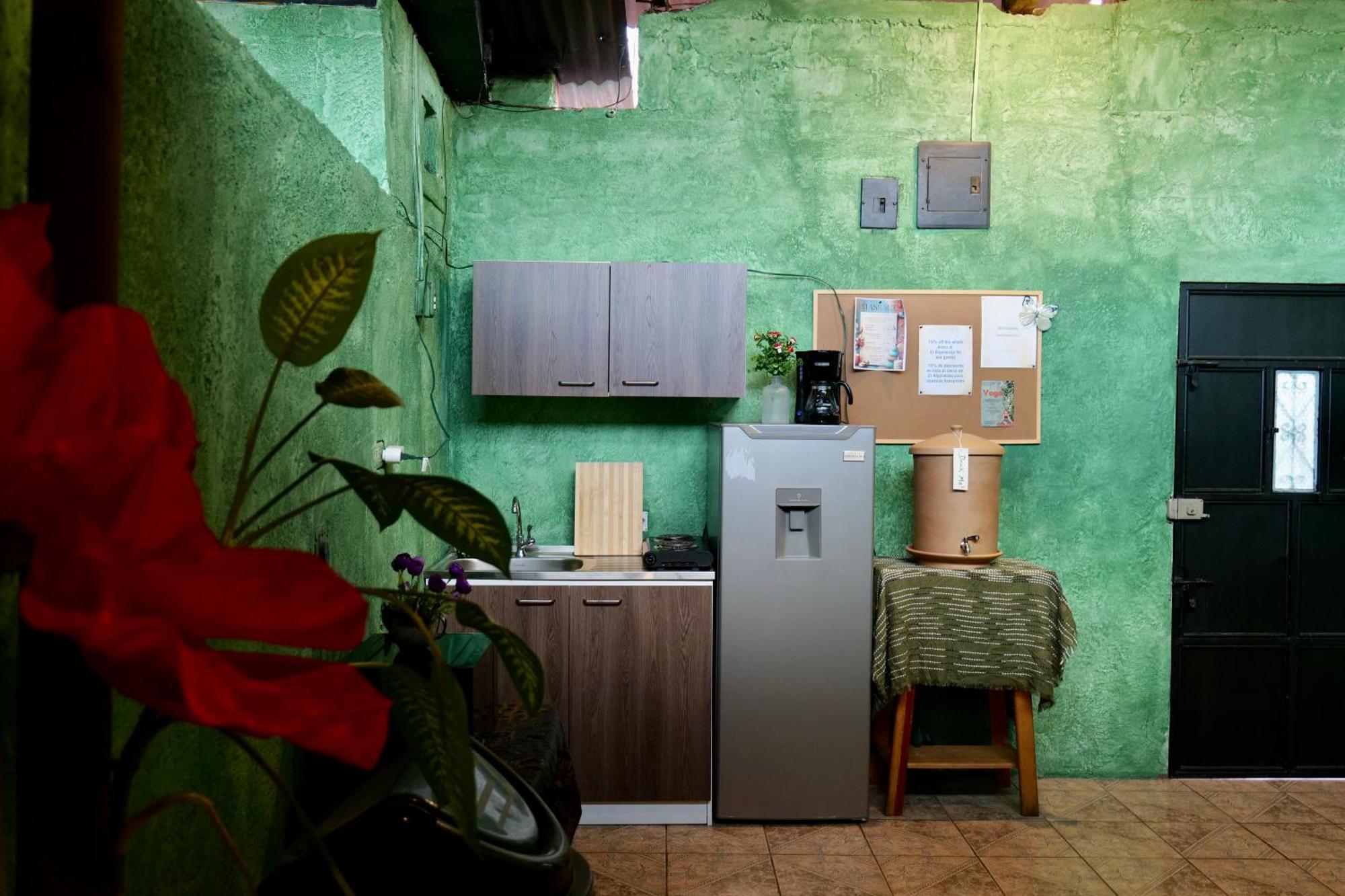 Wonderland Hostel Antigua Екстериор снимка